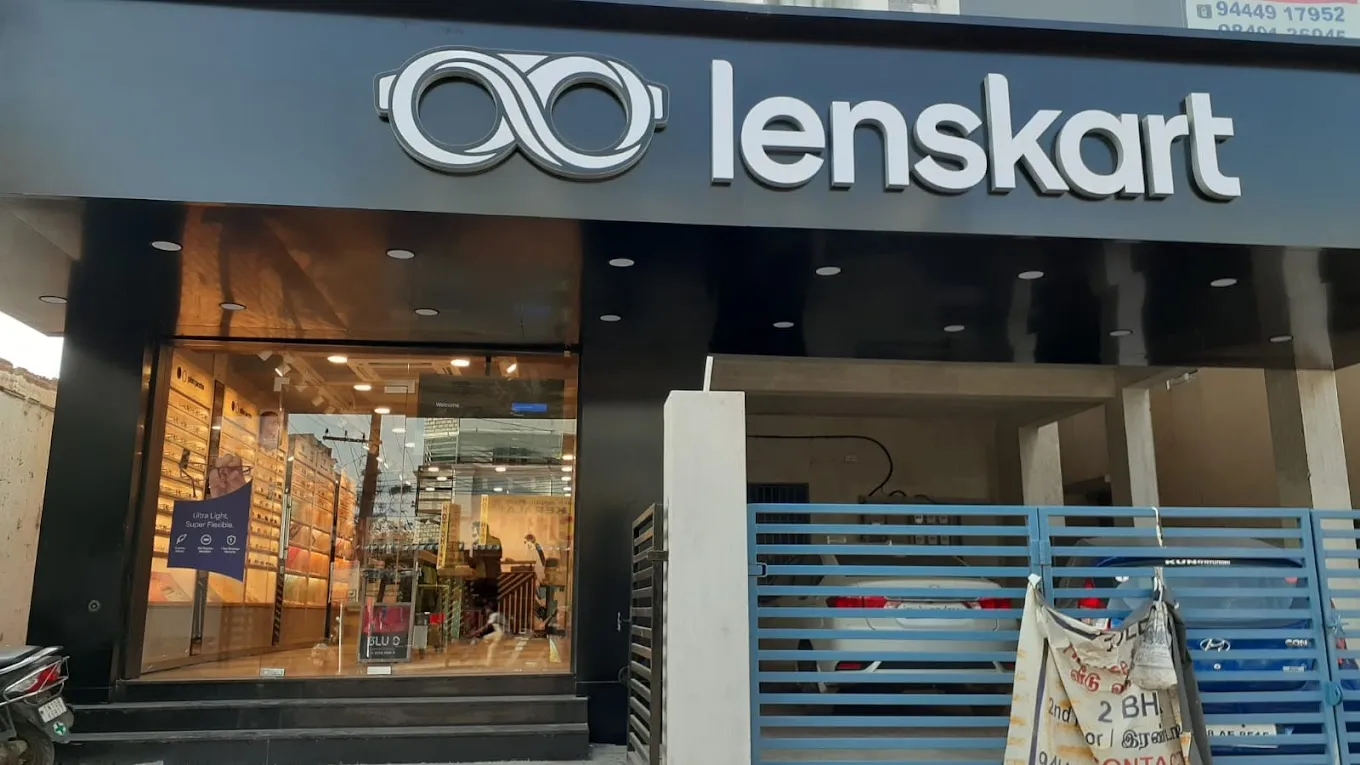 Lenskart.com at Madhanandapuram